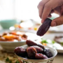 Tips Anti Kalap Makan saat Berbuka